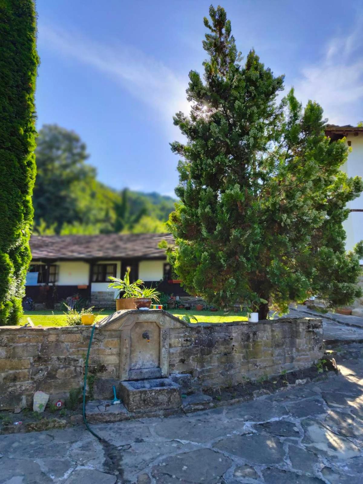 Hotel Хаджидимовата Къща Bozhentsi Exterior foto